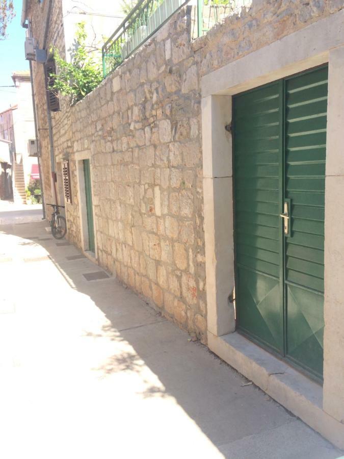 Authentico Deluxe Stari Grad Villa สตารีกราด ภายนอก รูปภาพ